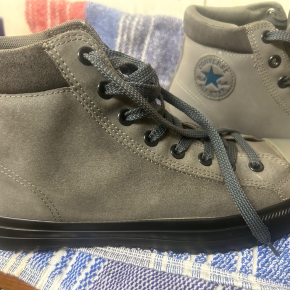 Gray Converse All Star/Chuck Taylor High Tops - Picture 5 of 16